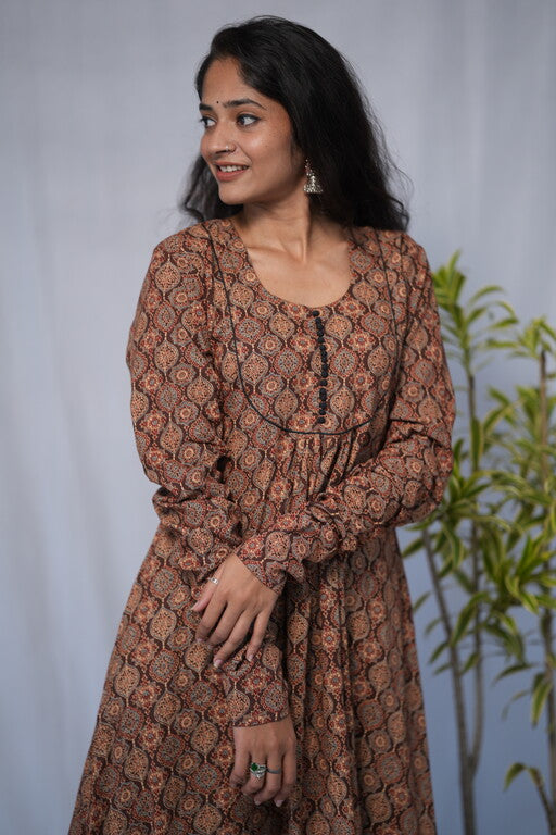 Kavya Cotton Brown Chudi Sleeves Aline Kurta