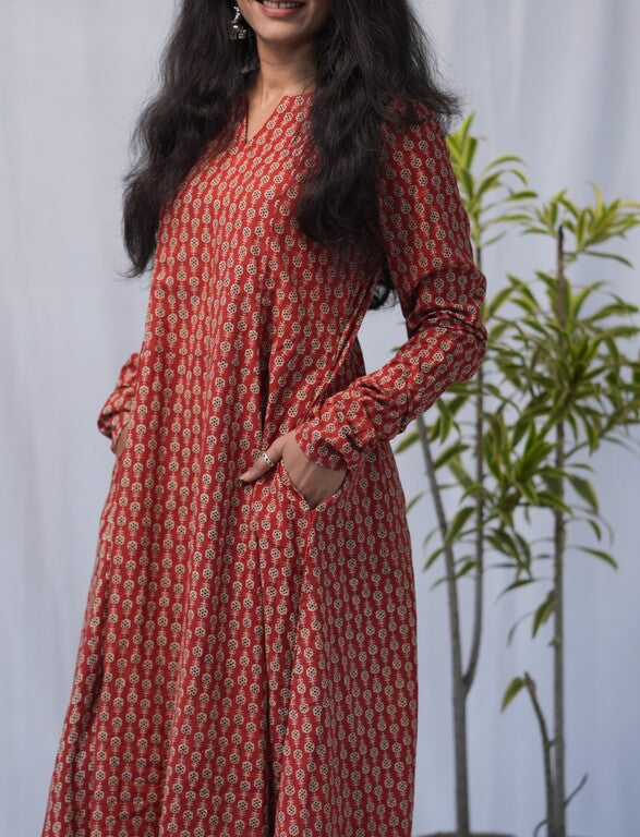 Trisha Bagru Cotton Red Chudi Sleeves Kali Kurta