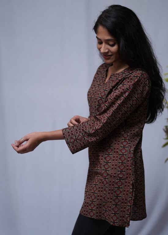 Rati Cotton Brown Straight Short Top Kurti