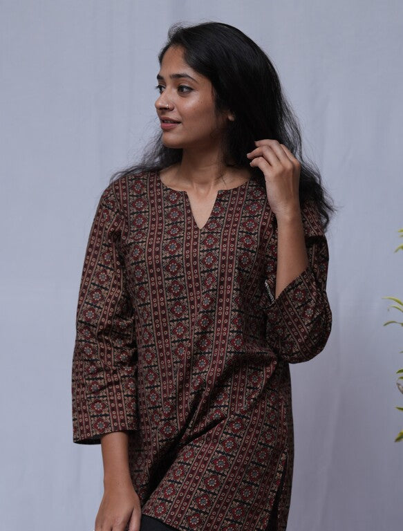 Rati Cotton Brown Straight Short Top Kurti