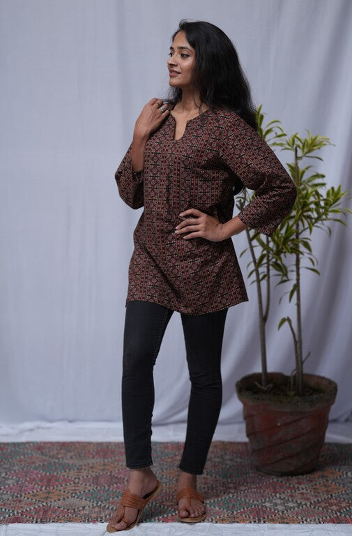 Rati Cotton Brown Straight Short Top Kurti