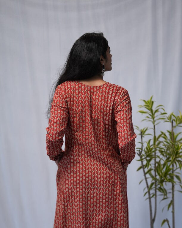 Trisha Bagru Cotton Red Chudi Sleeves Kali Kurta